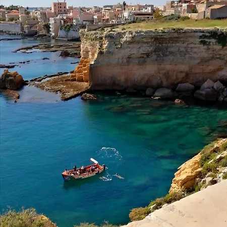 Donna Concetta A Due Passi Da Ortigia Appartement
